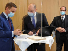 Regierungsrat Gallati eröffnet das erste Elektronische Patientendossier der Schweiz