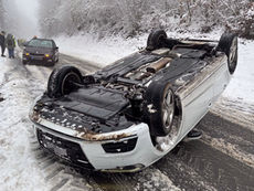 Rümikon: Autofahrer unterschätzte Schnee und rutschige Fahrbahn