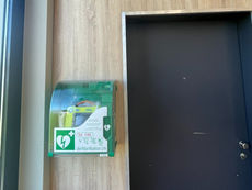 Defibrillatoren in allen Filialen von Lidl Schweiz