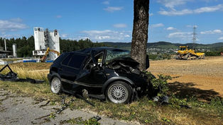Böttstein: Schwerer Verkehrsunfall fordert Verletzten