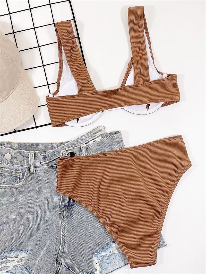 Thumbnail: Ribbed high-waist bikini in brown