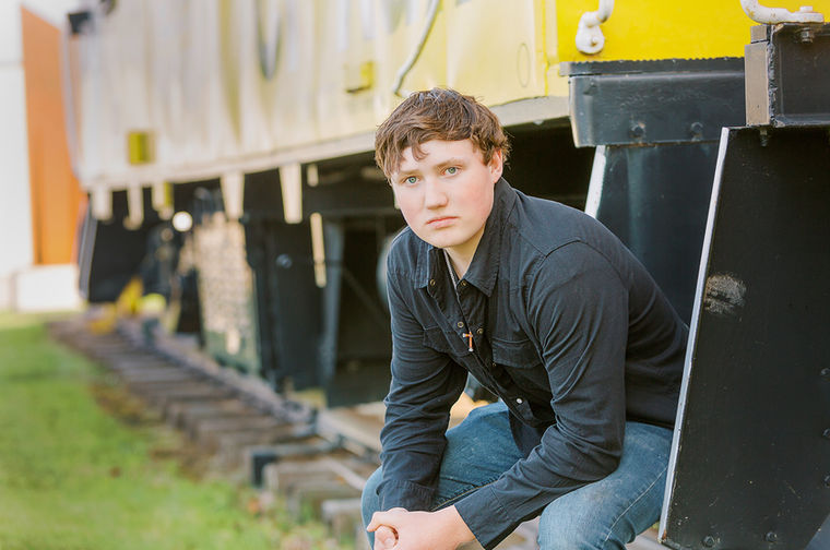 Calgary Airdrie Graduation photographer-lovestruck portraits