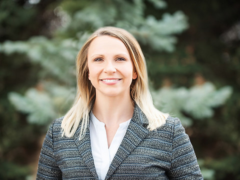Headshot of Dr. Michelle Weil