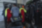 Ausrüstungscheck eines Tauchers der öffentlichen Sicherheit.