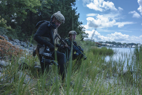 Combat Divers on mission with the E-tac Handheld Sonar Unit