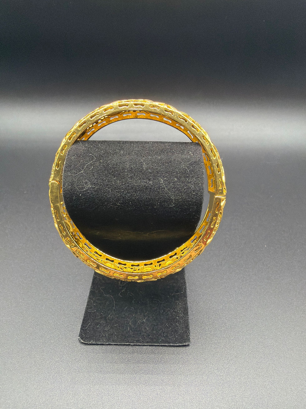 Thumbnail: Fashion bangle bracelet 