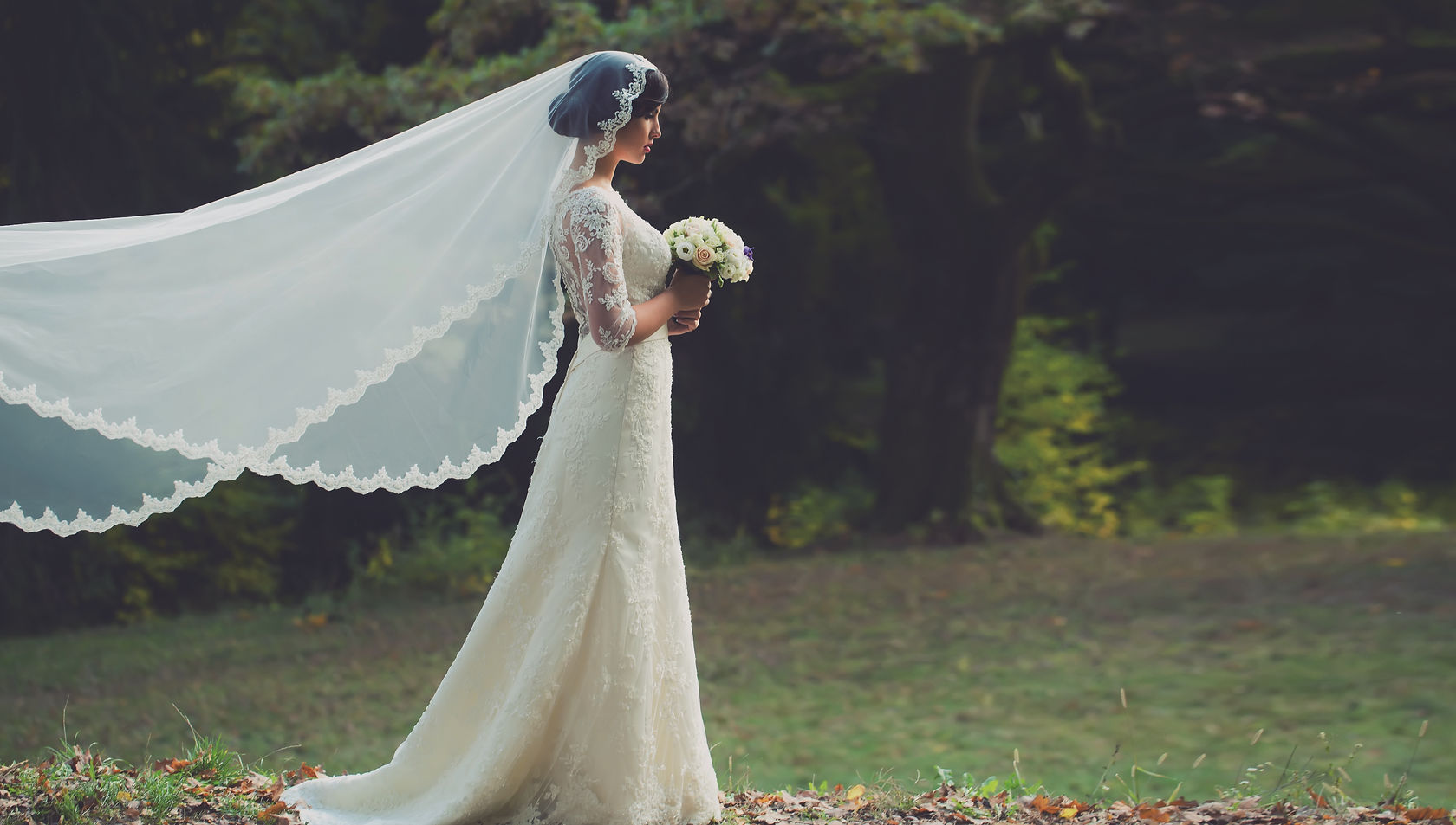 高原での結婚式の様子