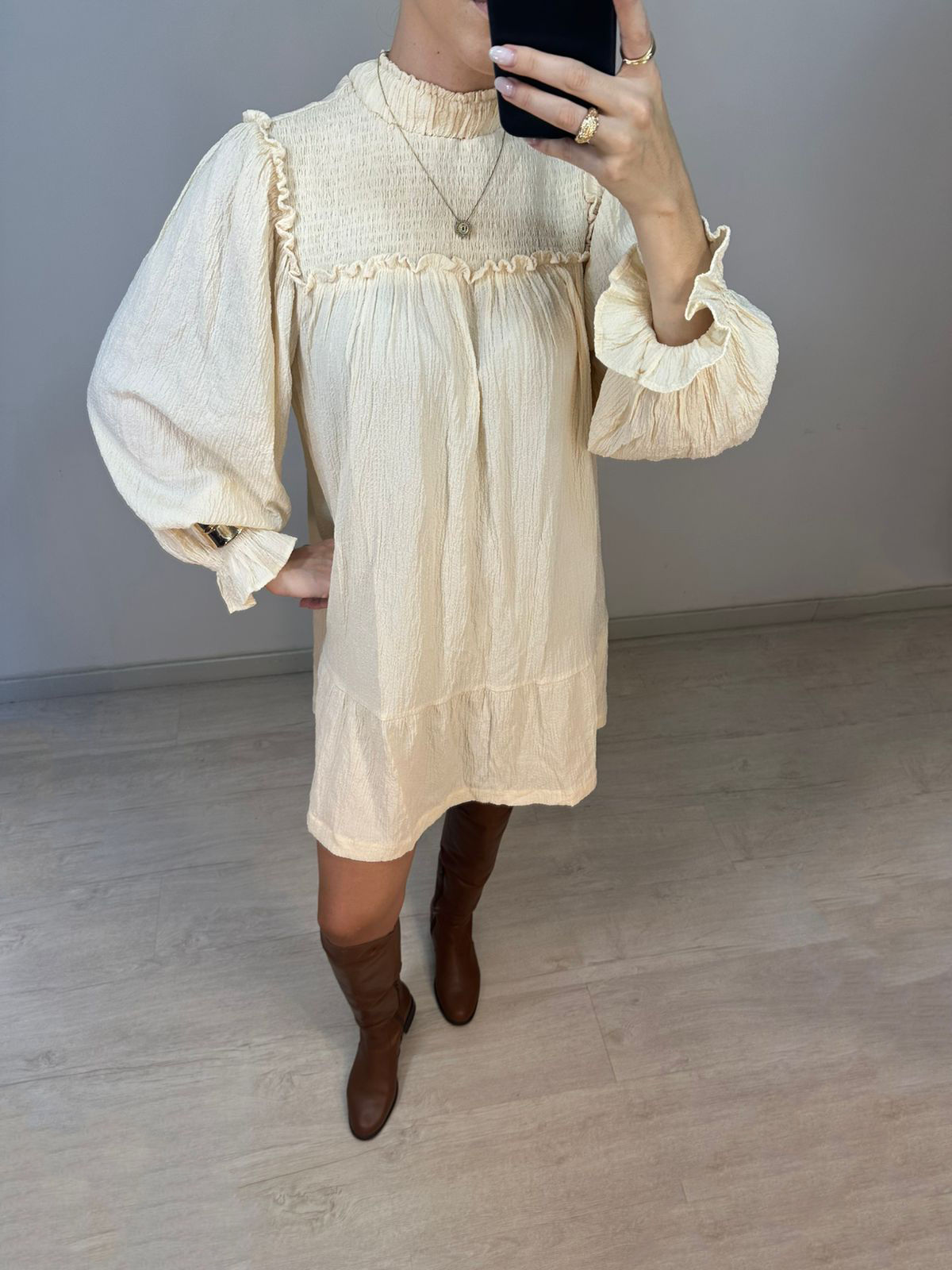 Vestido Curto Manga Longa (Novo)