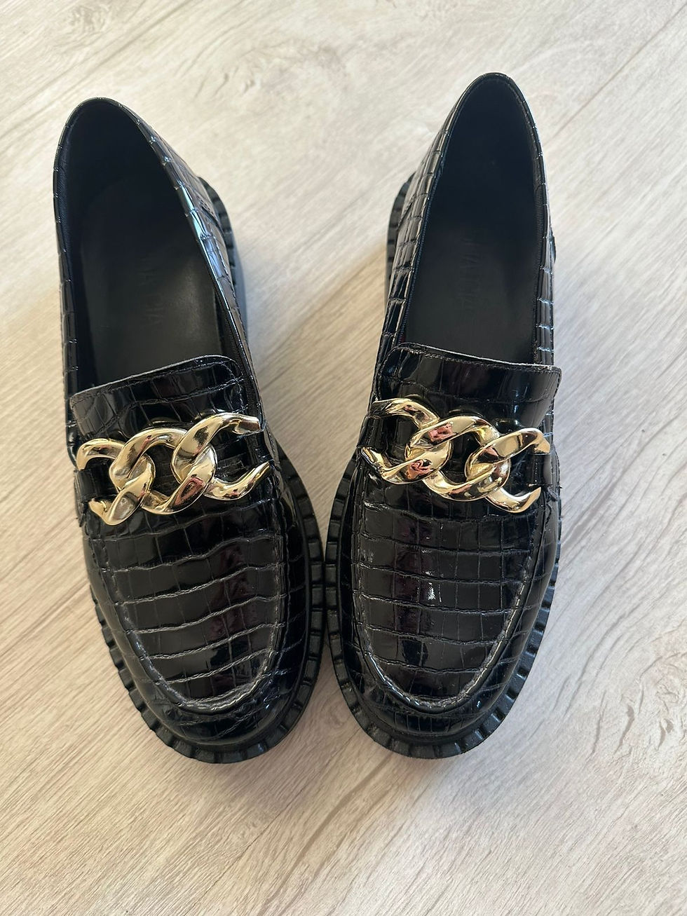 Miniatura: MOCASSIM COM CORRENTE ACRILÍCO