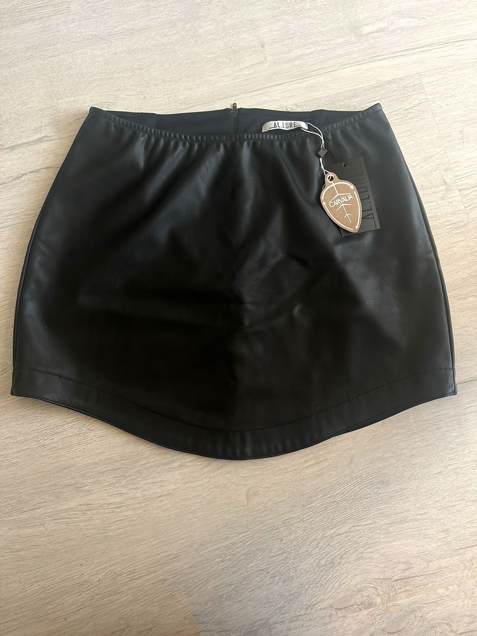 Miniatura: Saia de PU Preta (Nova na etiqueta)