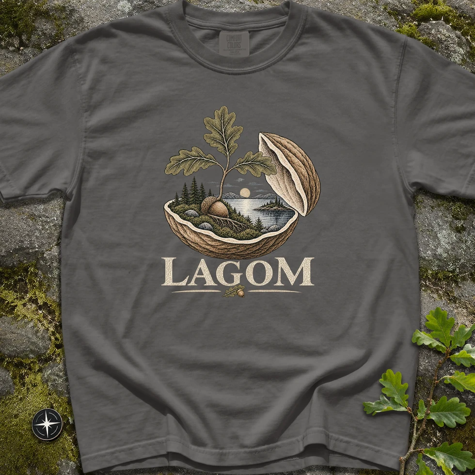 My Real North Signatur T-Shirt i granit, tryck med ledstjärnan och varumärkeslogotypen