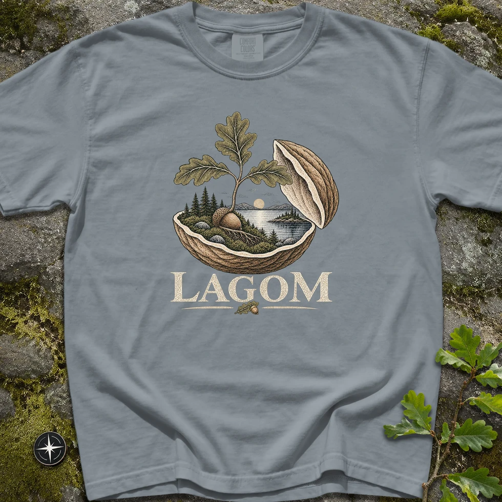 My Real North Signatur T-Shirt i grå, tryck med ledstjärnan och varumärkeslogotypen