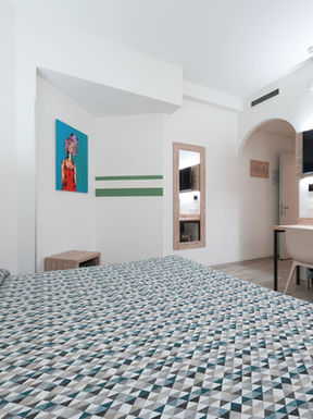 camera matrimoniale standard Hotel Maritan in centro a Padova con arredi moderni, quadro decorativo e ambiente accogliente per soggiorni rilassanti