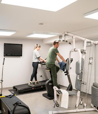 Zone de gym équipée pour un entraînement complet à l'hôtel, Hotel Maritan Padova