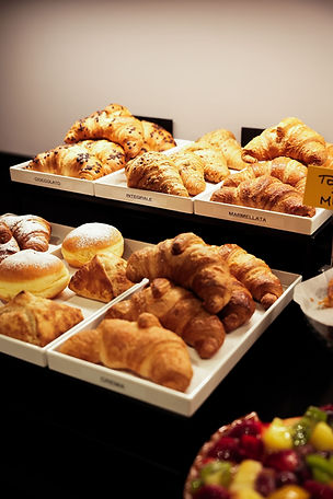 Colazione con ampia selezione di dolci e salati all’Hotel Maritan a Padova, buffet vario e completo per un soggiorno confortevole