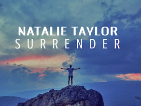 Lirik Lagu Surrender - Natalie Taylor | Makna Lagu Surrender