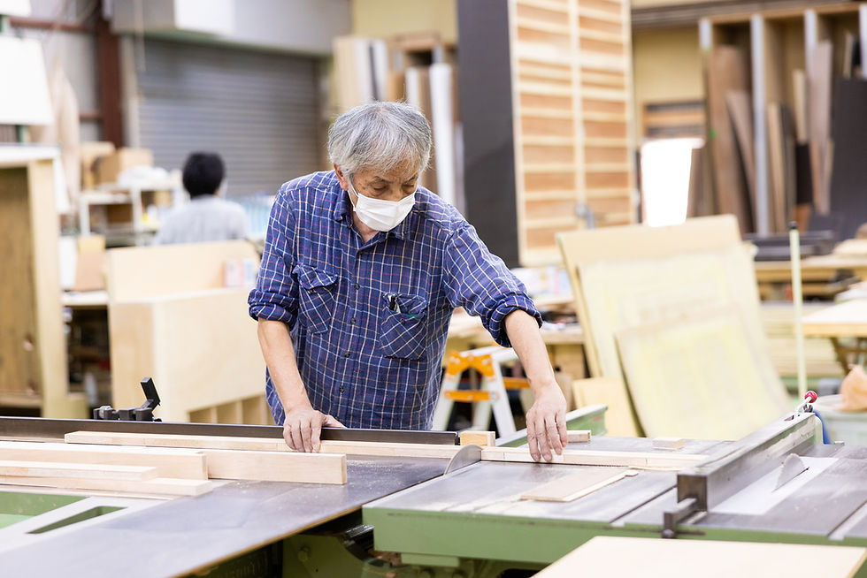 工場の作業風景