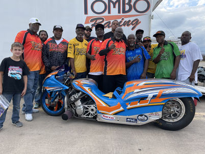 Team Tombo In the winners circle