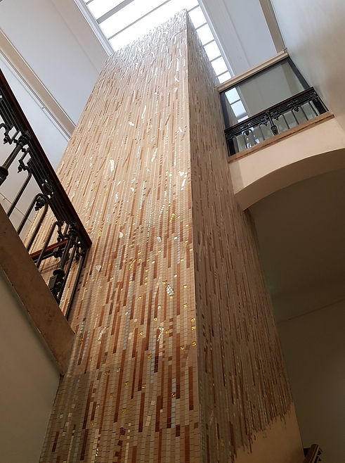 escalier palais de bondy.jpeg