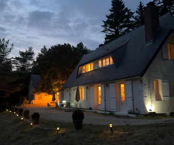 # Luxury holiday rental with pool in the Île-de-France region # Luxury holiday rental in Île-de-France # Holiday rental with heated pool # Group accommodation in Île-de-France # Venue for weddings and seminars in Île-de-France