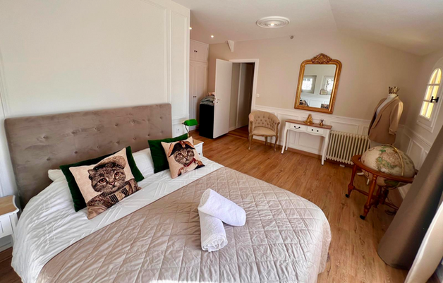 # location gite de luxe avec piscine en ile de france #Gite de luxe ile-de-France #Gite avec piscine chauffée #Hebergement de groupe en Ile-de-France #Domaine pour mariage et séminaire en Ile-de-France