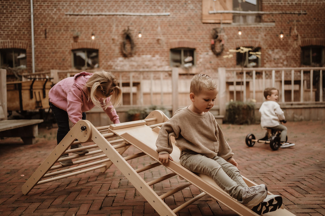 glijbaan kinderen buiten