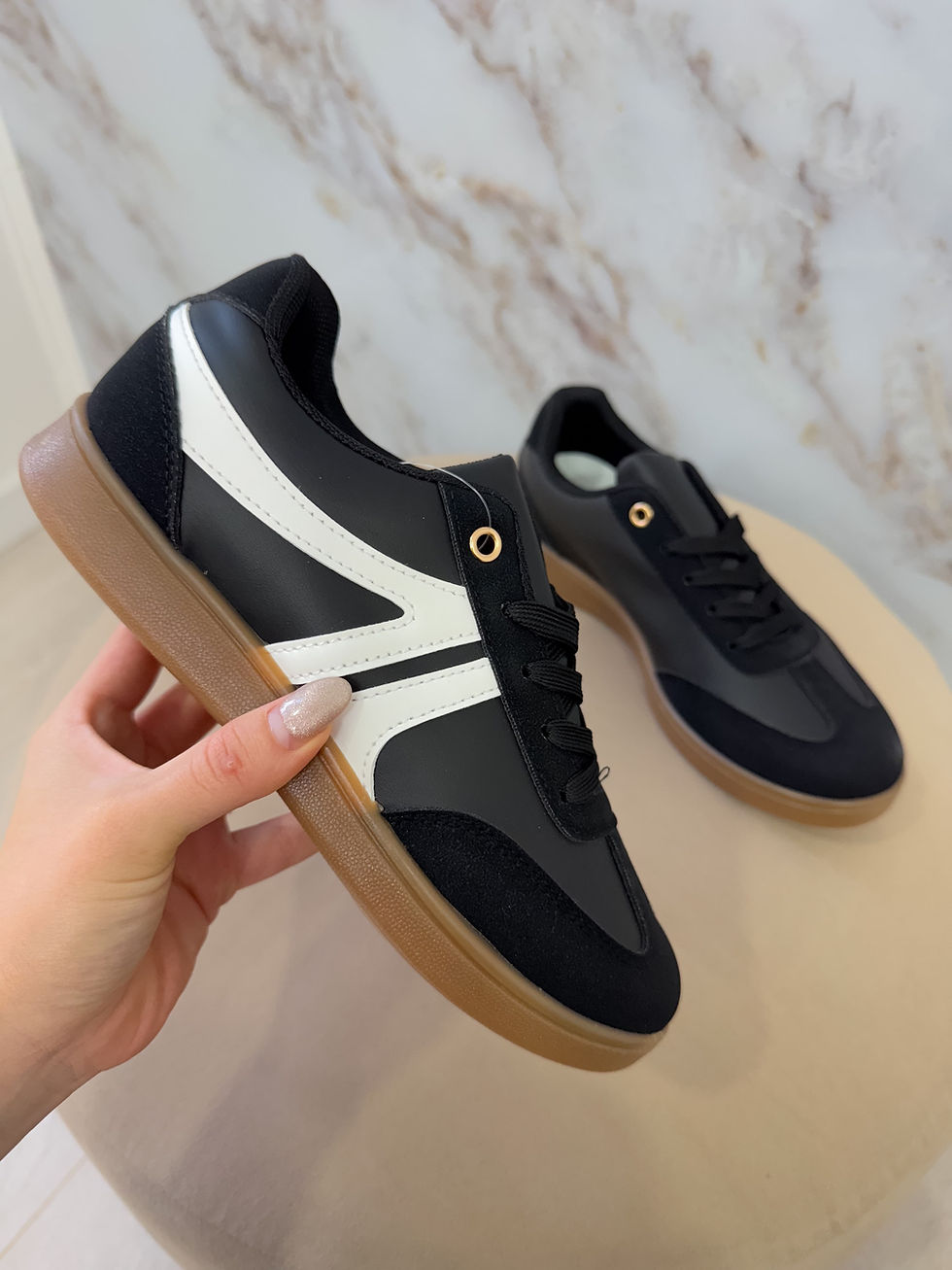 Miniatura: Zapatillas estilo samba Old Money