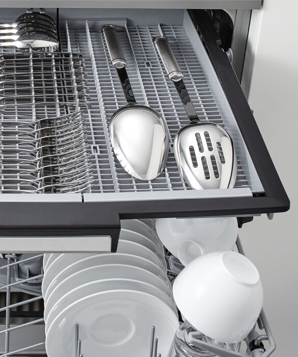 Thumbnail: Integrated Dishwasher, Sanitise