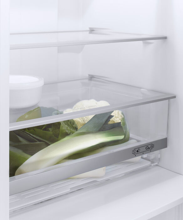 Thumbnail: Integrated Refrigerator Freezer, 60cm