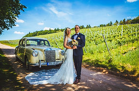Hochzeitsauto Weinberge.jpg