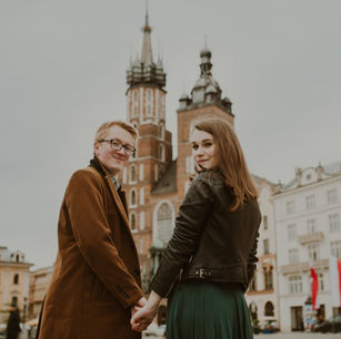 "Rzymskie wakacje" Kasi i Szymona, czyli sesja narzeczeńska w Starym Mieście | Kraków
