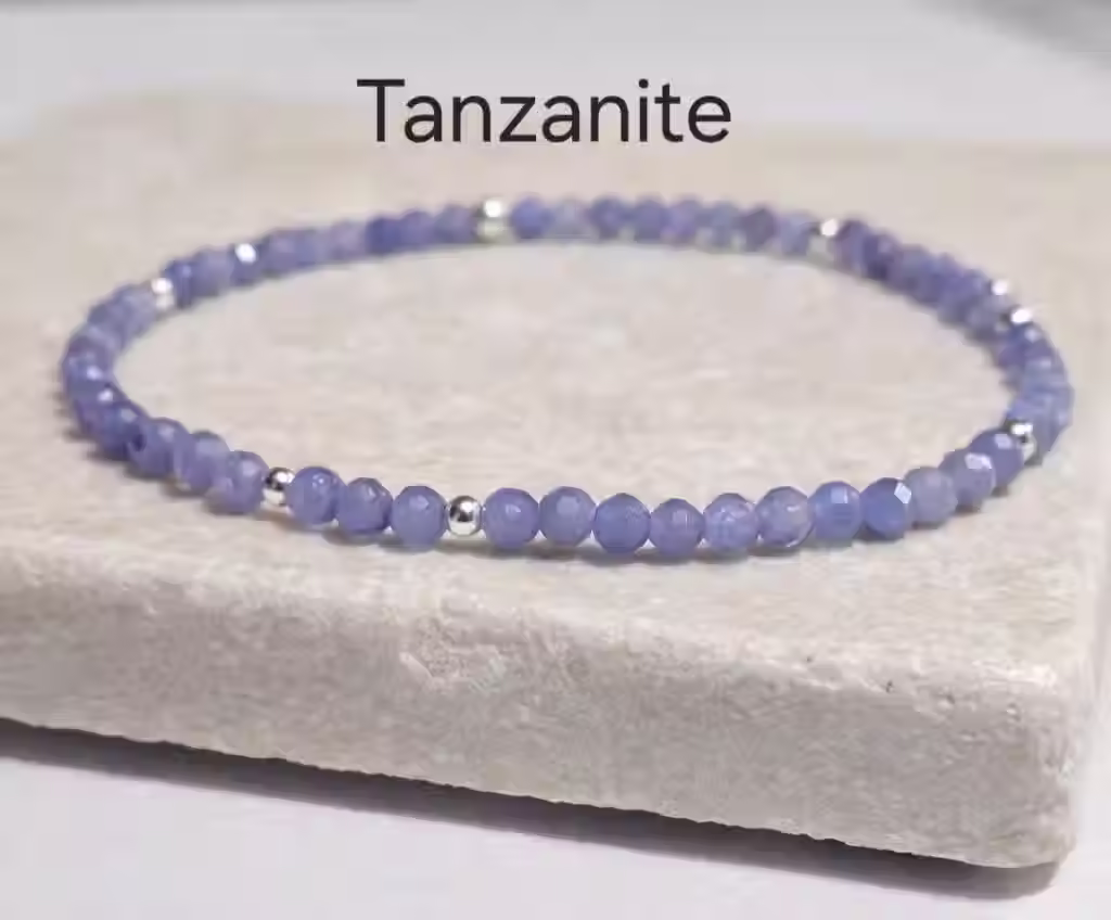Dainty Tanzanite Crystal Stretch Bracelet