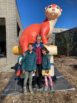 Cosplayers in front of Otto