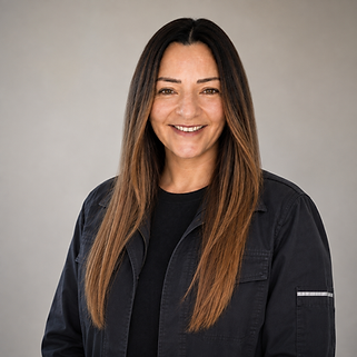 Portrait von Danja Schaffhauser, Akasha Reading und Coaching für Frauen