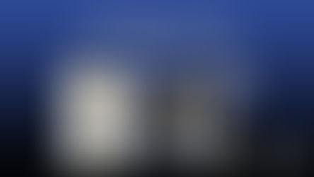 Pénélope. La main narrative : inspiré de l'Odyssée d'Homère ce récit-poème est magnifié par les œuvres lumineuses de l'artiste Bernard Alligand