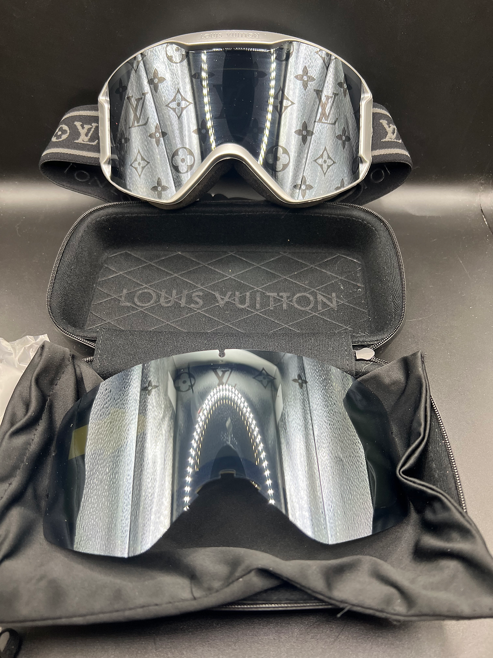 Thumbnail: Lv ski googles 