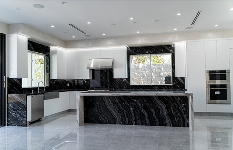 Black and white Shiny high gloss kitchen