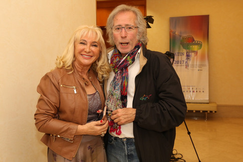 Madrina del Festival Alicia B de Arcani y Julio Delacroix.jpeg