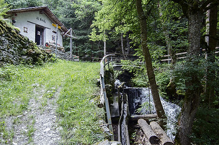 Fang village montagnard des Alpes Suisse