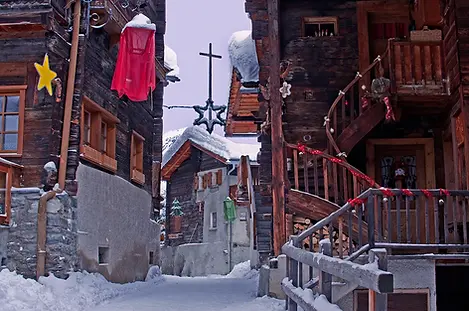 Grimentz en hiver. Villages des Alpes Valaisannes, Suisse.