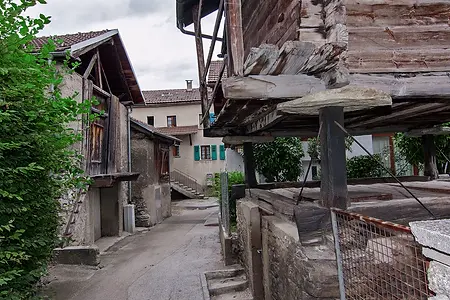 Muraz, village de la commune de Sierre, Alpes Suisses.