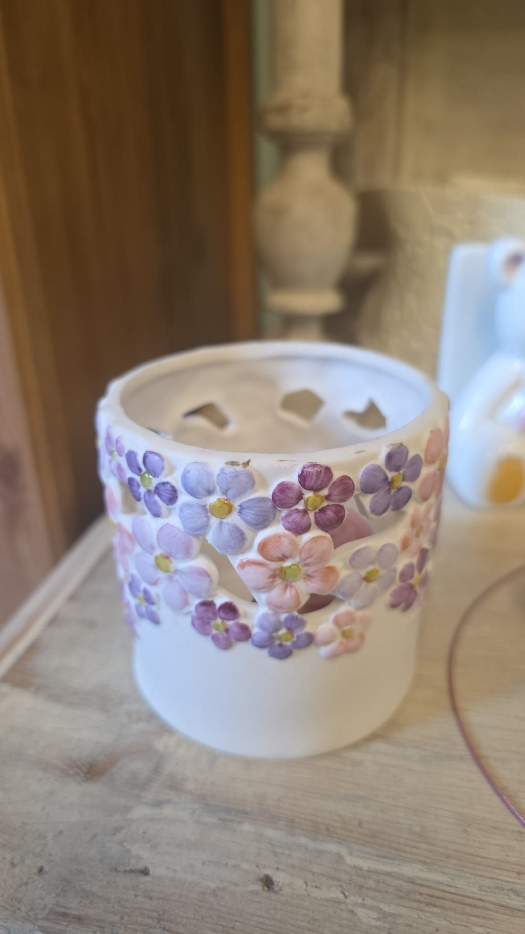 Portacandele con fiori dipinti a mano