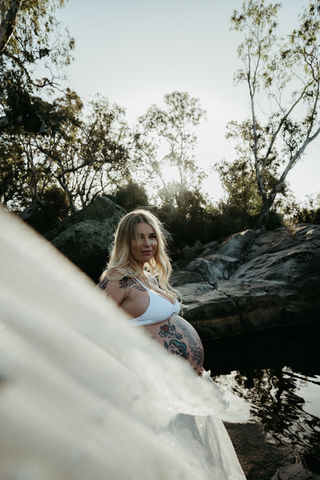 Portraiture + Maternity