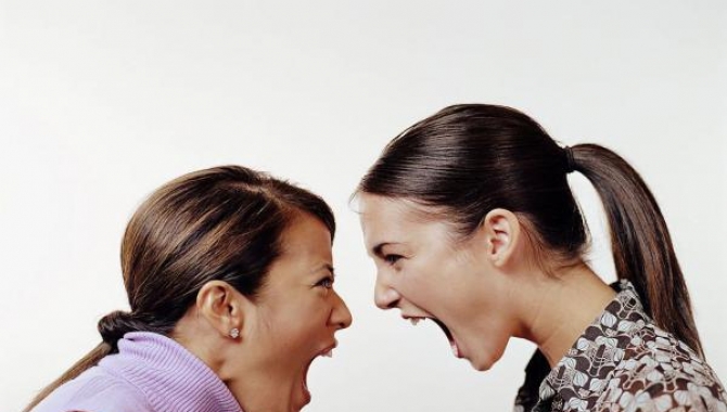 Mơ thấy cãi nhau là điềm báo gì? Có ý nghĩa như thế nào? content media