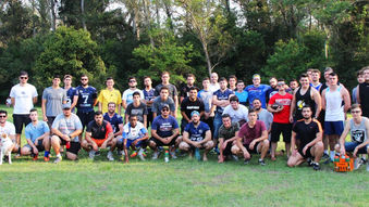 Seletiva do Mustangs atraiu cerca de 40 pessoas no último domingo.