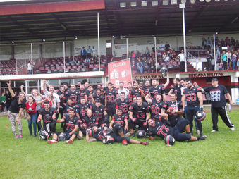 Abertura da II Copa RS tem vitória do Bulldogs e estreia do Coach Paulo de Tarso no Ximangos