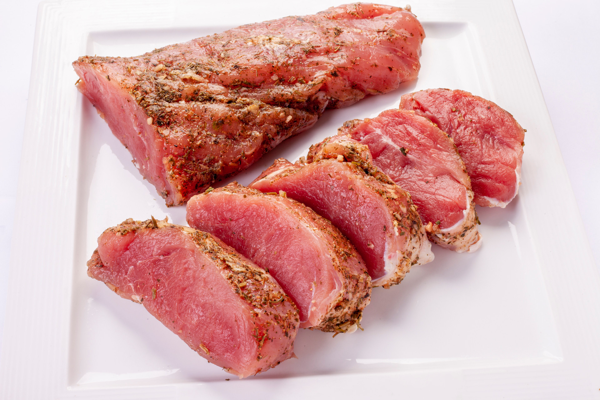 Filé Mignon Suíno Com Chimichurri - Carne Resfriada Temperada De Suíno Sem Osso