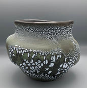 Jagged Crackle Vessel