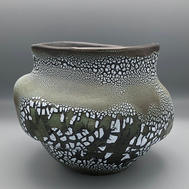 Jagged Crackle Vessel