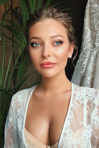 natural glow skin bridal makeup trend 2021